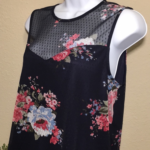 🌹 Apt 9 Women’s Navy Floral Blue Blouse - Picture 4 of 6